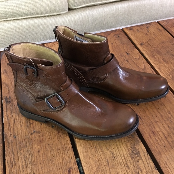 SOLD!! Frye Boots Italian Leather $328 - Picture 6 of 8